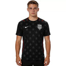 USA Auswärtstrikot 2026 2027 Herren Fan-Version blau rot 1.1 Premium Qualität Shop des Spielers USMNT Away Jersey Regular Fit Amerika, USA Trikot 2026, USMNT Auswärtstrikot, Amerika Fanartikel, USA Soccer Jersey Herren, Fußballtrikot USA kaufen, 1.1 Qualität USA, US Soccer Shop, Nationalmannschaft Trikot 26/27, WM 2026 Trikot.
